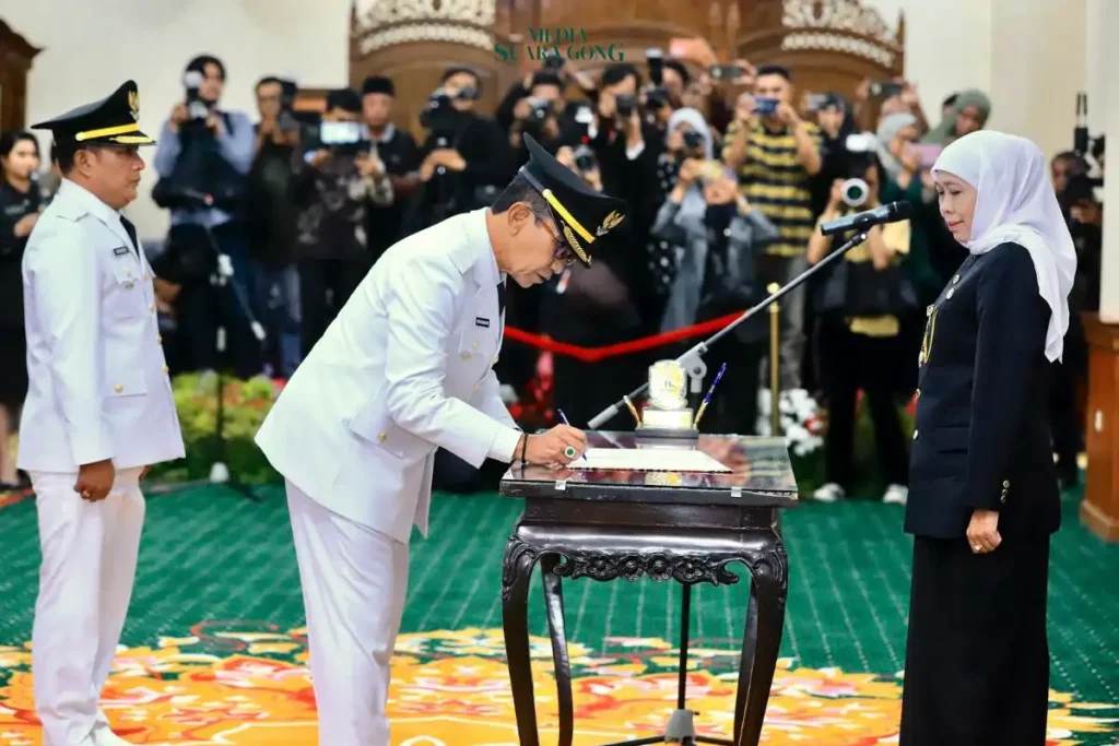 Gubernur Khofifah Lantik Bupati dan Wabup Pamekasan