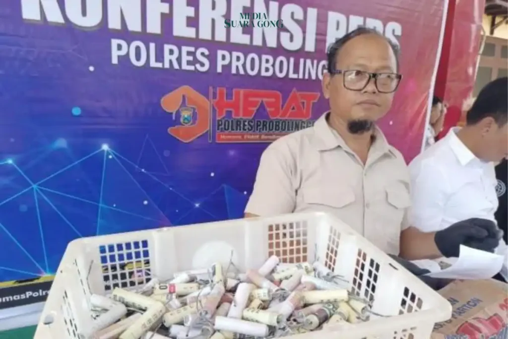 Polsek Kraksaan Amankan Ribuan Petasan