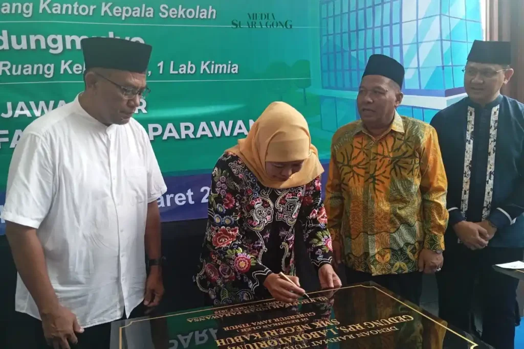 Gubernur Jawa Timur Khofifah Indar Parawansa hadiri penutupan Safari Ramadhan Pendidikan Korwil Dinas Pendidikan Provinsi Jawa Timur.