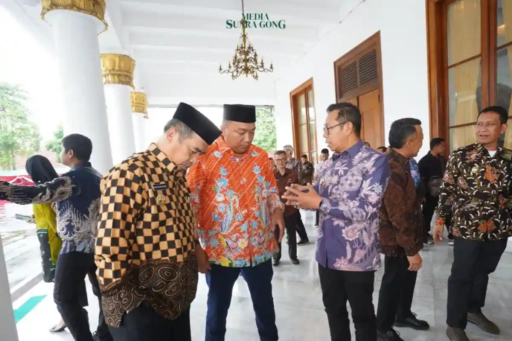 Wali Kota Batu Ikuti Rakor Dengan Gubernur Jatim
