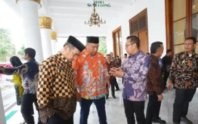 Wali Kota Batu Ikuti Rakor Dengan Gubernur Jatim