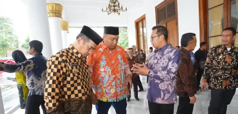 Wali Kota Batu Ikuti Rakor Dengan Gubernur Jatim