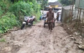 Jalan Paving Dibongkar Pemilik, Warga Santrean Minta Pemkot Batu Turun Tangan