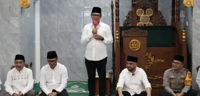 Safari Ramadan: Wali Kota Batu Tekankan Kerukunan Antar Umat