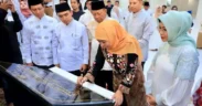 Gubernur Jawa Timur Khofifah Indar Parawansa meresmikan Masjid KHAS Krampyangan di Kawasan Taman Makkah Kota Pasuruan, Senin (3/3/2025).