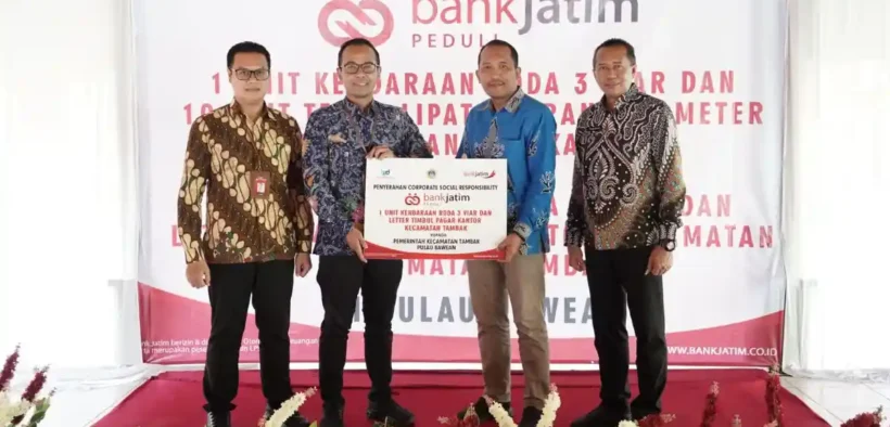 Dukung Ekonomi Masyarakat, Bank Jatim Salurkan Bantuan CSR