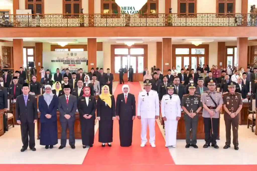 Hadiri Sertijab Wali Kota Probolinggo, Gubernur Khofifah ajak Wali Kota dan Wakil Wali Kota Probolinggo agar menerapkan innovative financing
