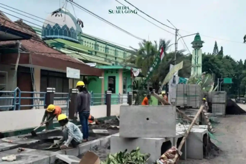 Alun-Alun Kraksaan Berubah Ala Malioboro: Identitas Probolinggo?