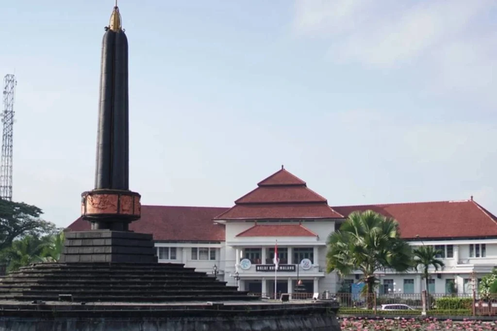 Tugu Kota Malang