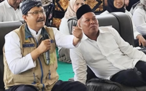 Gaya Santai Mensos Saifullah Yusuf di Jombang, Simpel tapi Berwibawa (Media Suara Gong)