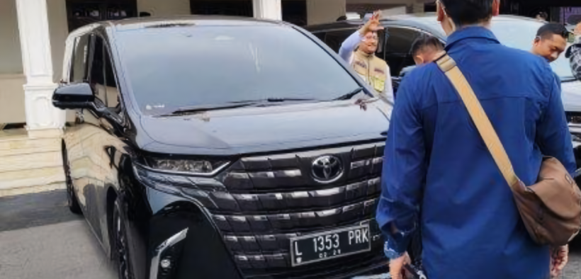 Plat Mobil Mensos Diduga Kadaluarsa Jadi Sorotan (Media Suara Gong)