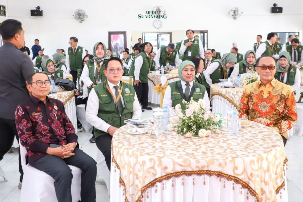 Gubernur Khofifah Bersama Kepala BKN Komitmen Tingkatkan ASN Pemprov Jatim