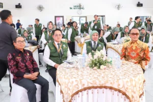 Gubernur Khofifah Bersama Kepala BKN Komitmen Tingkatkan ASN Pemprov Jatim