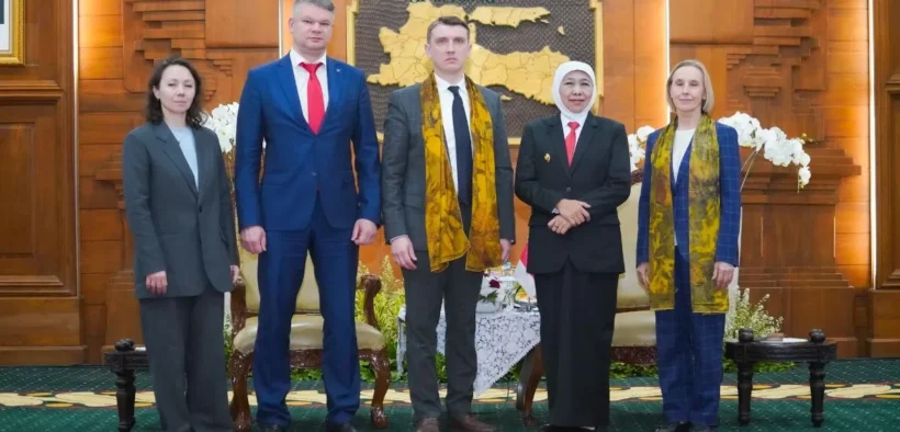 Gubernur Khofifah Terima Kunjungan Delegasi Provinsi Tomsk Rusia