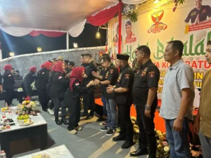 acara Halal Bihalal dan Silaturahmi bersama seluruh anggota GRIB Jaya, yang digelar dalam rangka menyambut Idul Fitri, di Jalan Mawar, Desa Pesanggrahan, Jumat (18/04/2025).