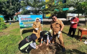 Kemenag Lumajang Tanam 1.000 Pohon Matoa Peringati Hari Bumi 2025