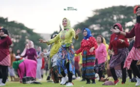 Ketua TP PKK Kota Probolinggo Dorong Perempuan Bangkit Lewat Semangat Kartini dalam Senam Ceria Berkebaya