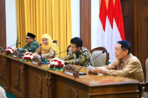 Tarif 32 Persen AS Buat Khofifah Ajak Apindo Siapkan Intervensi