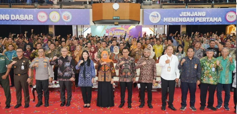 Khofifah optimis kompetensi dan prestasi siswa meningkat (Foto oleh: Wahyu)