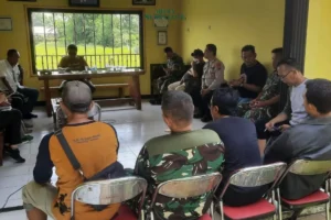 Koramil Kraksaan Kawal Rapat Persiapan Panen Raya