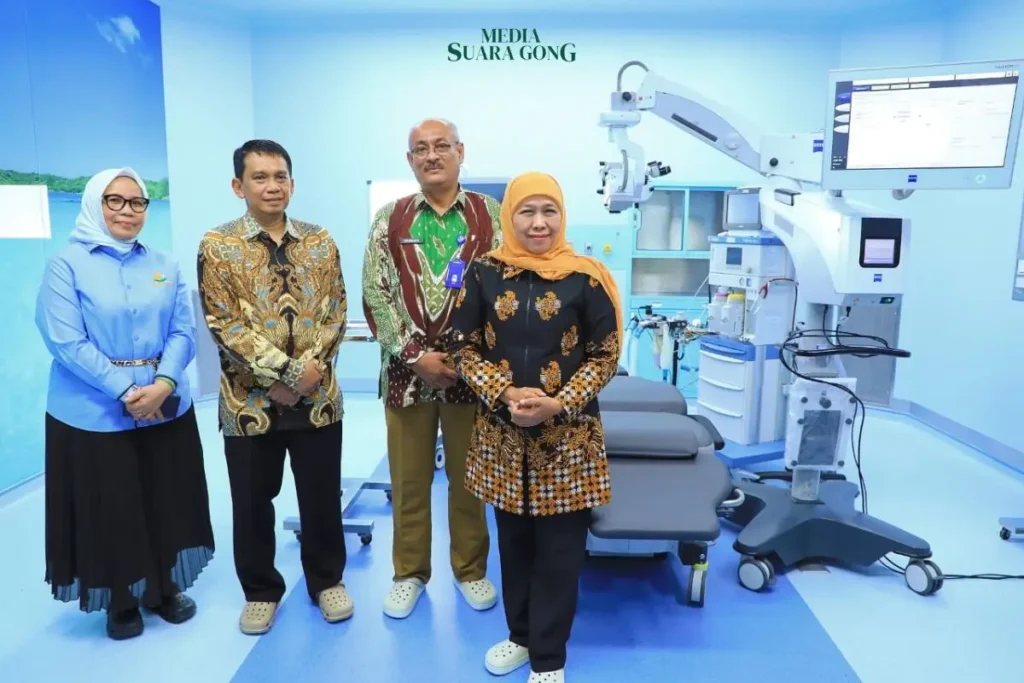 Gubernur Khofifah ajak para ibu hamil untuk memanfaatkan dua aplikasi inovatif buatan Dinkes Jatim, yaitu e-Detik dan BUAIAN.