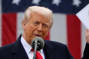 Produk Handphone hingga Chip Bebas Tarif Trump