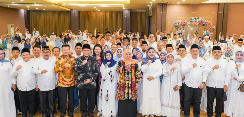 Gubernur Jatim, Khofifah, menegaskan bahwa profesi notaris dan PPAT memiliki peran strategis dalam menjamin kepastian hukum