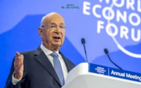 Klaus Schwab, tokoh legendaris di balik World Economic Forum (WEF), akhirnya mengakhiri masa jabatannya sebagai ketua