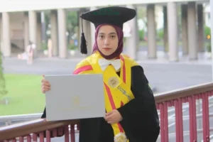 Kenalan Dengan Dewi Agustiningsih, Doktor Termuda dan Tercepat di UGM