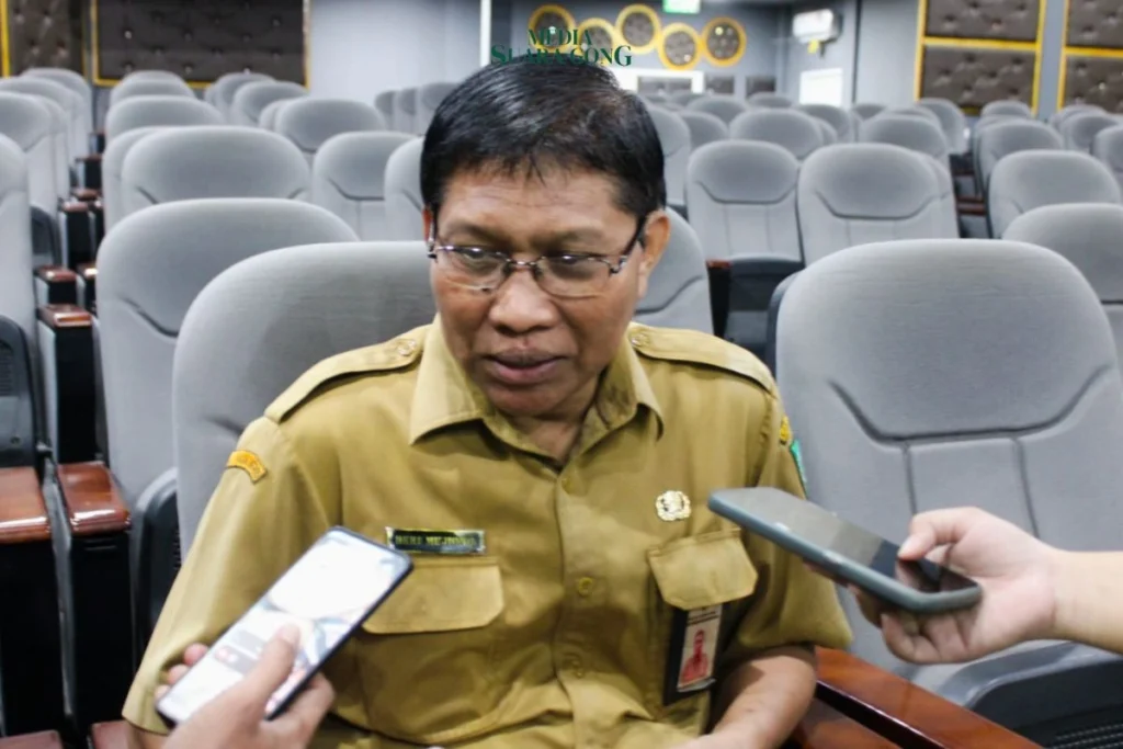 Pemerintah Kabupaten Jombang melalui Dinas Pendidikan dan Kebudayaan resmi meluncurkan program Beasiswa Kuliah bagi lulusan Sekolah Lanjutan Tingkat Atas (SLTA) berprestasi