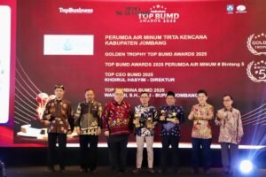 Perumdam Tirta Kencana Jombang Raih 3 Penghargaan TOP BUMD Awards