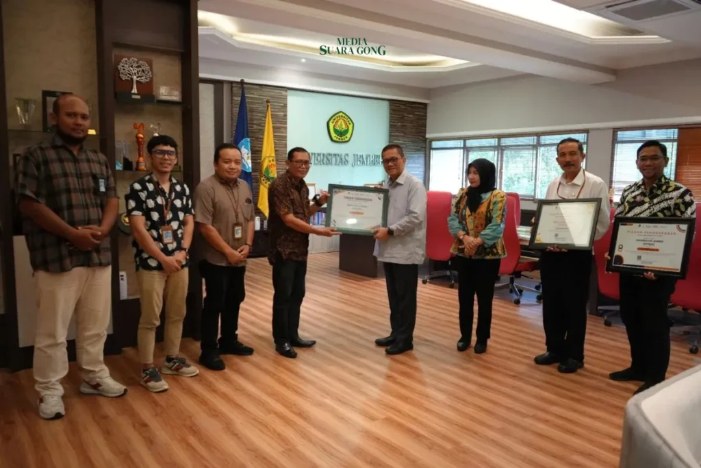 Universitas Jember Raih Peringkat 1 Nasional IKPA 2024 Kategori PTN-BLU
