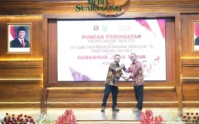 Bank Jatim raih penghargaan dari PWI (Foto oleh: Wahyu)