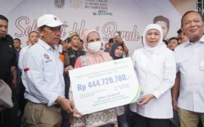 Gubernur Khofifah dan Buruh Jatim Sepakati 17 Tuntutan di Hari Buruh