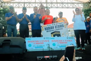 Hardiknas 2025 di Lumajang, Ribuan Tenaga Pengajar Ikuti Jalan Santai Penuh Makna