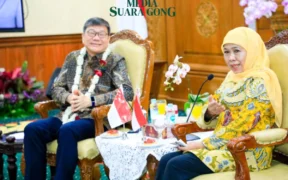 Khofifah selaku perwakilan Jawa Timur bertemu Dubes Singapura (Foto oleh: Wahyu)