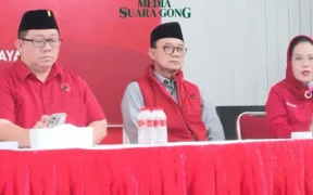 PDIP Mencopot Adi Sutarwijono (Foto oleh: Wahyu)