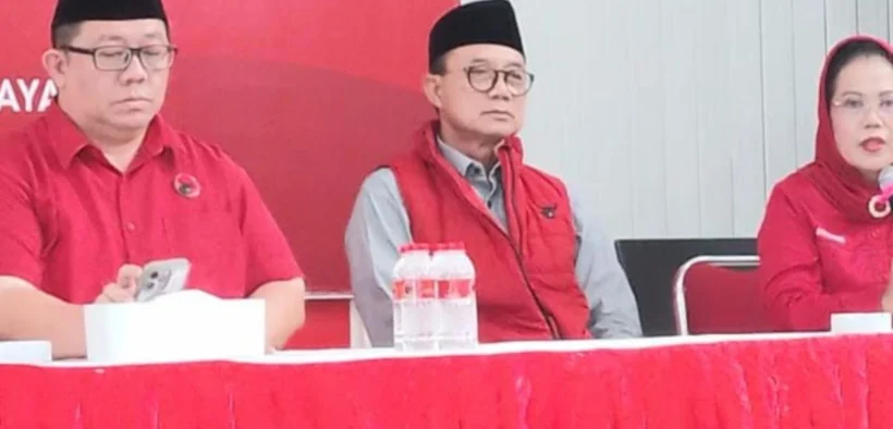 PDIP Mencopot Adi Sutarwijono (Foto oleh: Wahyu)