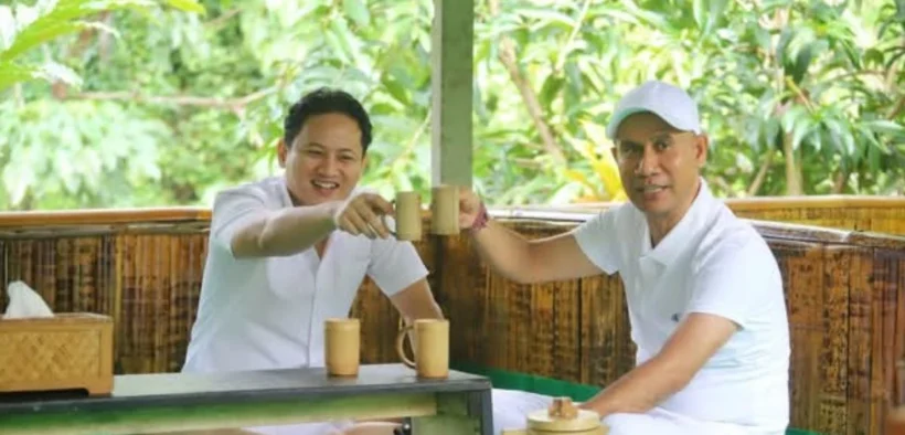 Bupati Trenggalek Mochamad Nur Arifin mendampingi langsung pemilik pusat oleh-oleh terkenal Krisna Bali, Gusti Ngurah Anom