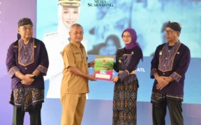 Wali Kota Kediri Vinanda Prameswati bersama Wakil Wali Kota Qowimuddin luncurkan program Layanan Adminduk All In Kelurahan