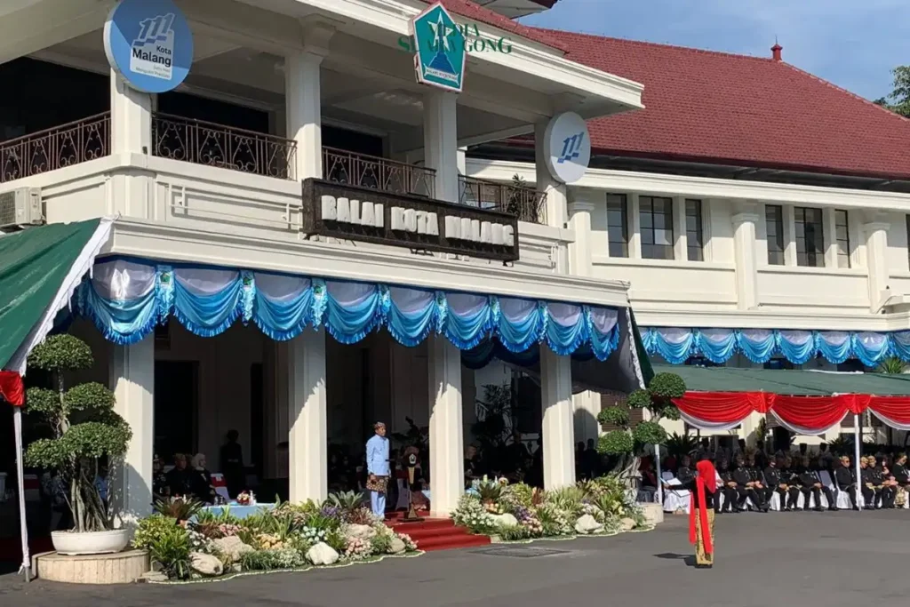 Peringati Hardiknas 2025, Wali Kota Malang Tekankan Peningkatan Kualitas dan Mutu Pendidikan