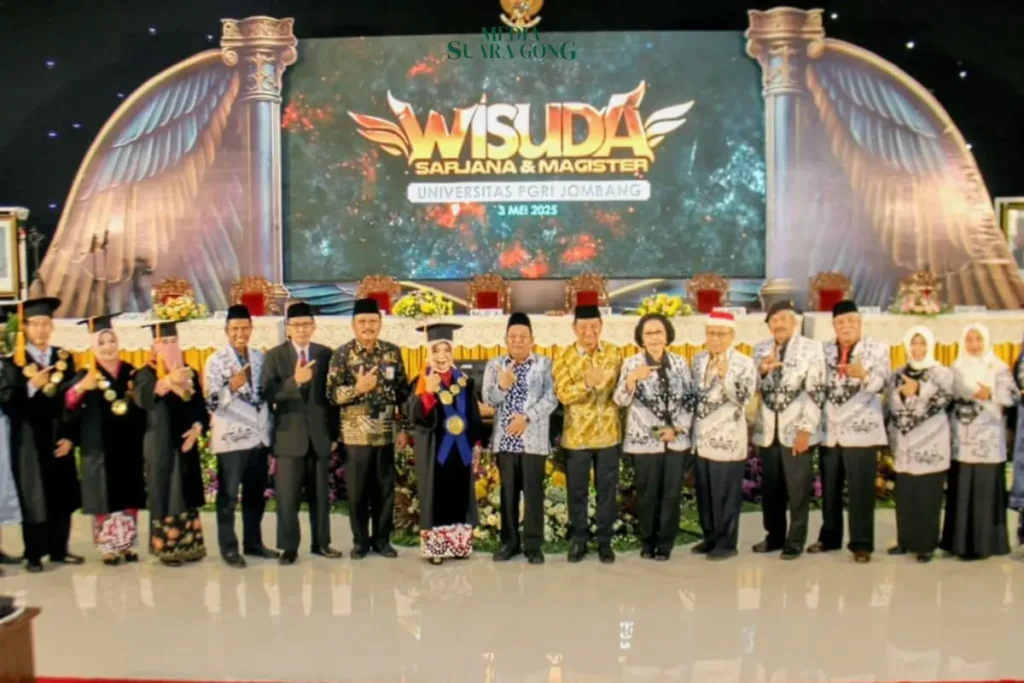 Universitas PGRI Jombang (UPJB) Gelar Wisuda Tahun 2025