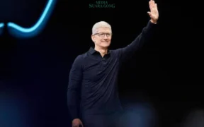 Tim Cook Apple Isyaratkan Kemungkinan Produksi di AS dengan syarat