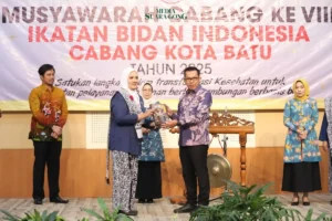 Wali Kota Nurochman Buka Muscab VIII IBI Kota Batu Tahun 2025