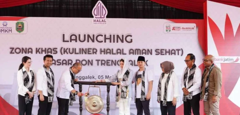 Ft : suasana launching zona KHAS (Kuliner Halal, Aman, dan Sehat) Pasar Pon yang digalakkan oleh Kementerian UMKM RI dan Pemerintah Kabupaten Trenggalek