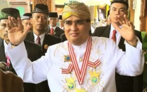 Dimas Kanjeng Taat Pribadi, pemimpin Padepokan Dimas Kanjeng di Desa Wangkal, Kecamatan Gading, Kabupaten Probolinggo, telah bebas bersyarat