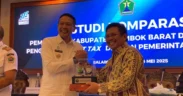 Bupati Lombok Barat, Lalu Ahmad Zaini, yang melakukan kunjungan kerja ke Balai Kota Malang untuk mempelajari sistem E-Tax yang telah diterapkan dengan baik di Kota Malang, Rabu (14/5/2025) kemarin.