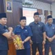 Bupati Arifin saat menyerahkan Nota Penjelasan Usulan Ranperda Pembentukan dan Susunan Perangkat Daerah ke DPRD (Mil/Pers)