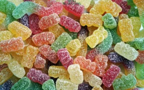 Produk permen Haribo Happy Cola F!ZZ Ditarik di belanda setelah ditemukan dugaan kontaminasi zat ganja dan mengakibatkan sakit