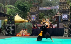 Halal Bihalal PSHW Tuntas Muda Madiun Cabang Kabupaten Malang Meriahkan Gunung Kawi